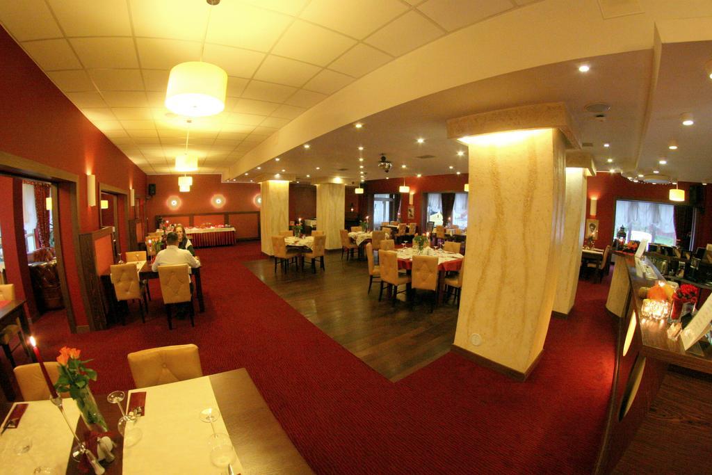Hotel I Restauracja Złoty Las Eksteriør billede