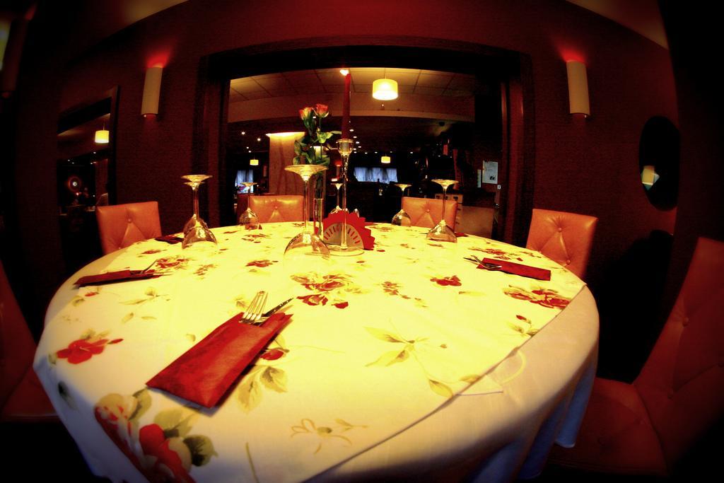 Hotel I Restauracja Złoty Las Eksteriør billede