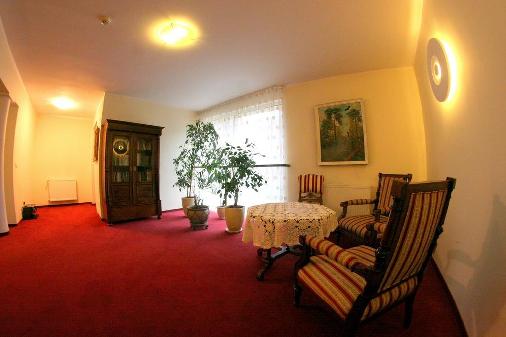 Hotel I Restauracja Złoty Las Eksteriør billede