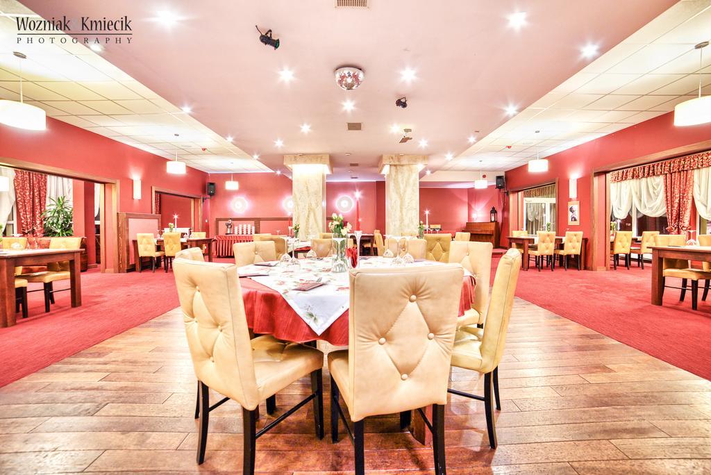Hotel I Restauracja Złoty Las Eksteriør billede
