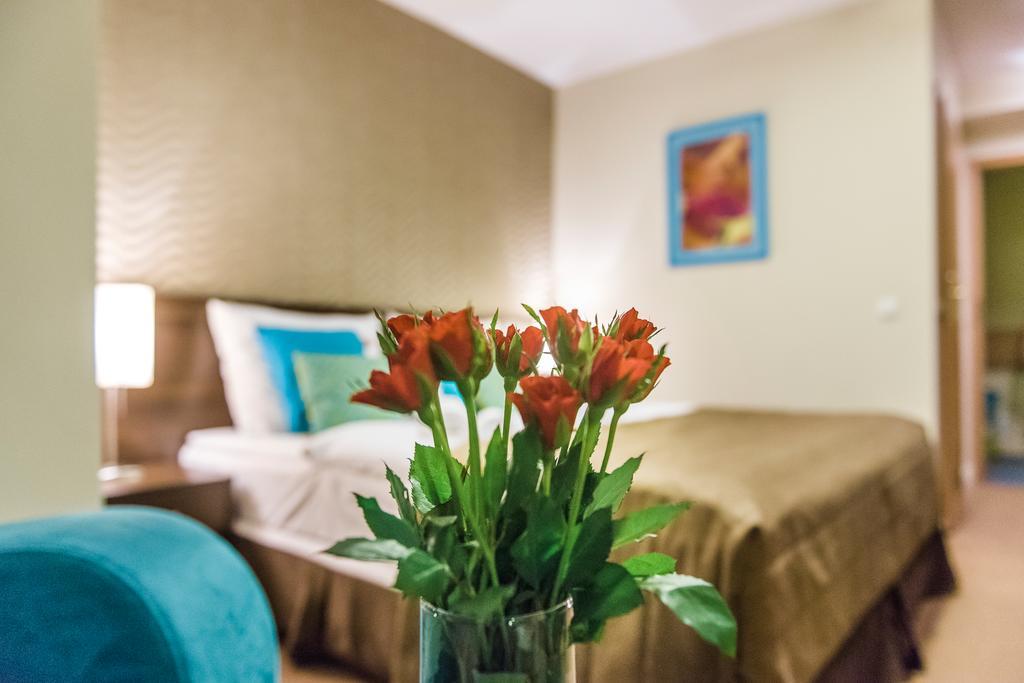 Hotel I Restauracja Złoty Las Eksteriør billede