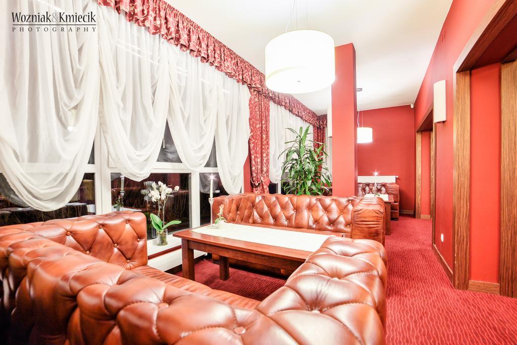 Hotel I Restauracja Złoty Las Eksteriør billede
